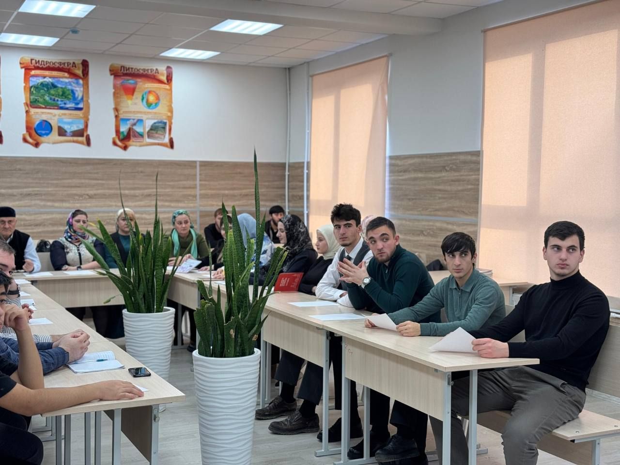 Наука в диалоге: участники симпозиума обсудили актуальные экологические вызовы
