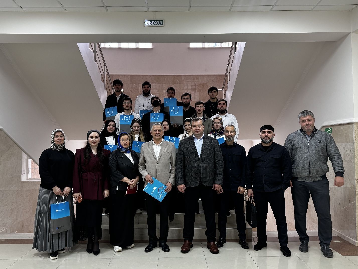 Практические кейсы для будущих экономистов при поддержке Национального банка России по Чеченской Республике